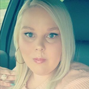 Meet your Posher, Ashlee